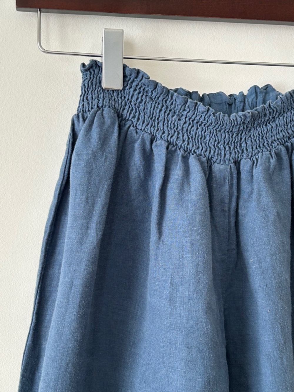 Johnny Was 100% Linen Blue Embroidered Wide Leg Side Slit Pants - Picture 4 of 16